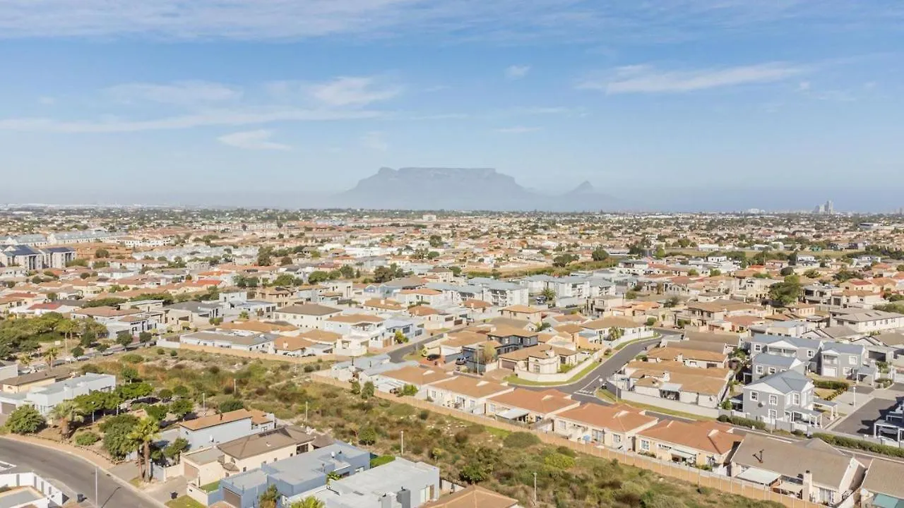 Sunny Escape Rentals Parklands